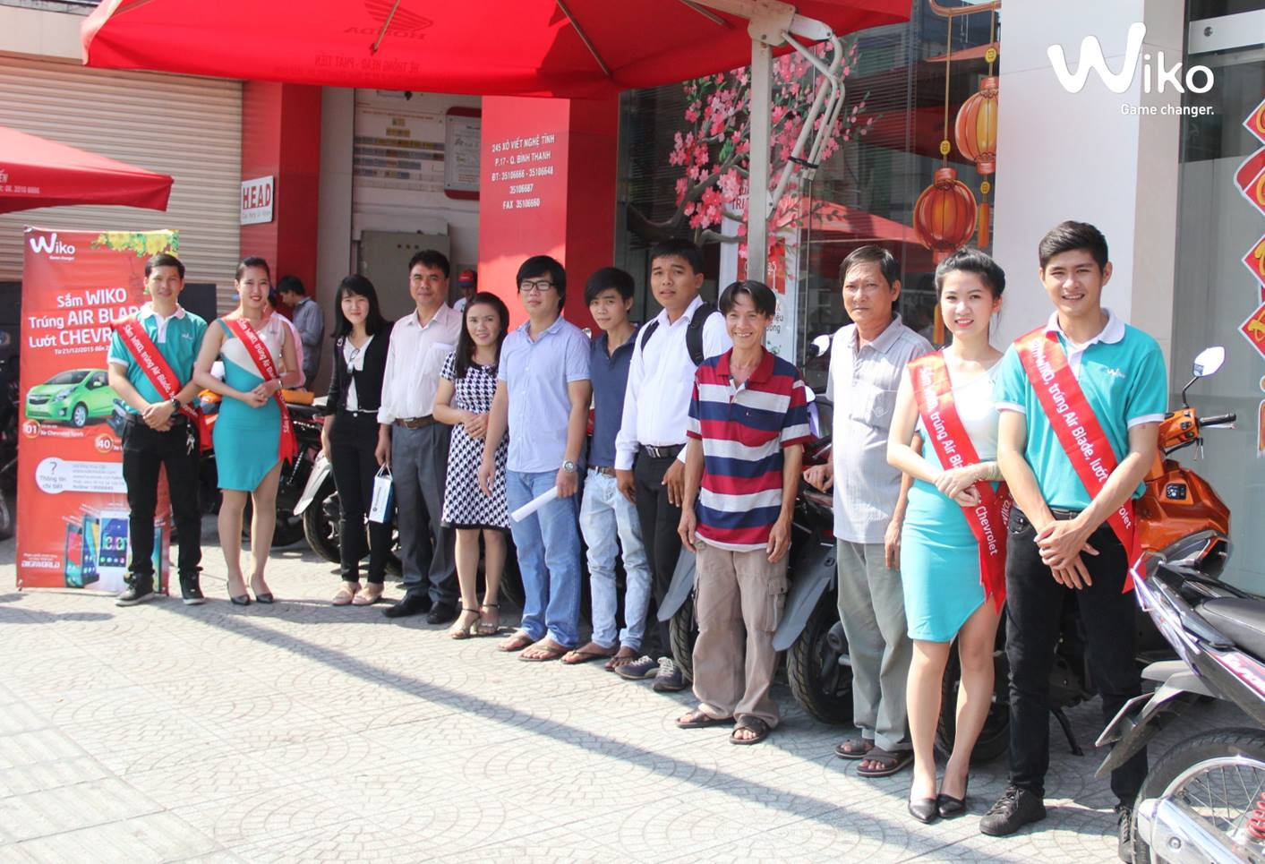 9[-]khách[-]hàng[-]đợt[-]2[-]của[-]chương[-]trình[-]"Sắm[-]Wiko[-]trúng[-]Air[-]Blade[-]lướt[-]Chevrolet"[-]